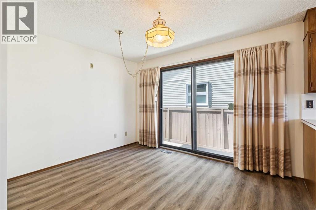 2627 126 Avenue SW, Calgary, Alberta  T2W 3V5 - Photo 8 - A2301465