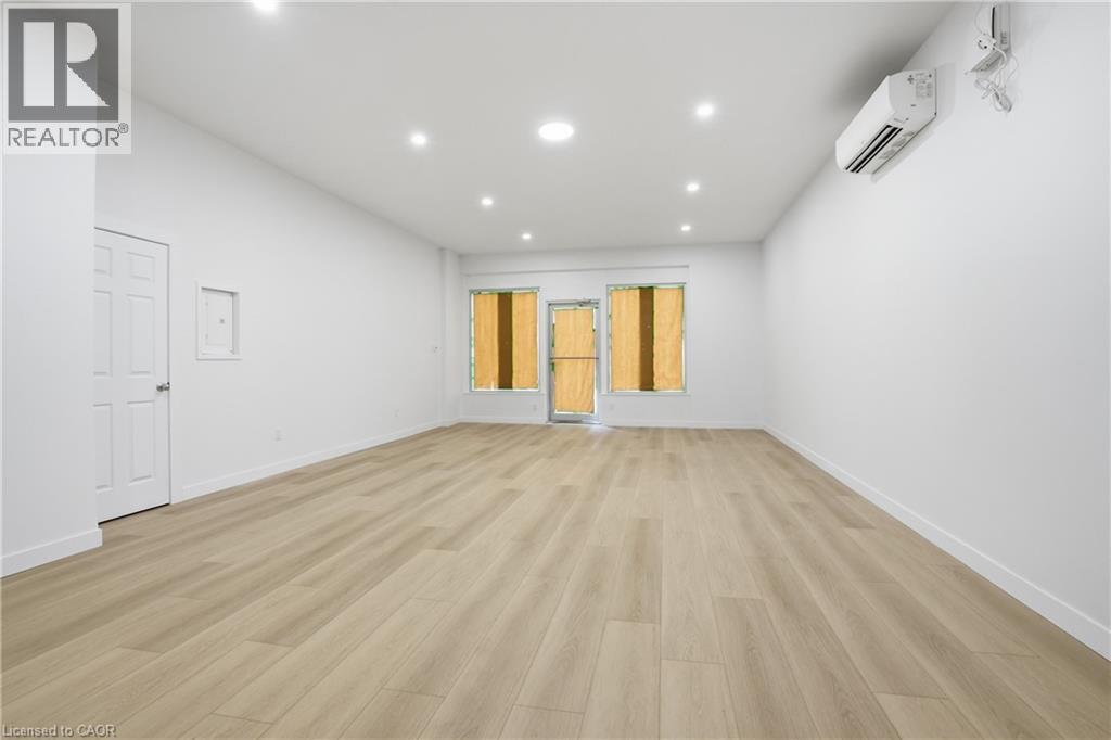 1110 Cannon Street E, Hamilton, Ontario  L8L 2J6 - Photo 4 - 40821524