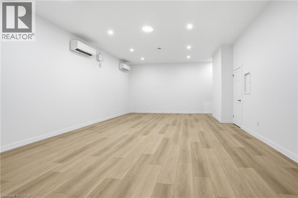 1110 Cannon Street E, Hamilton, Ontario  L8L 2J6 - Photo 3 - 40821524