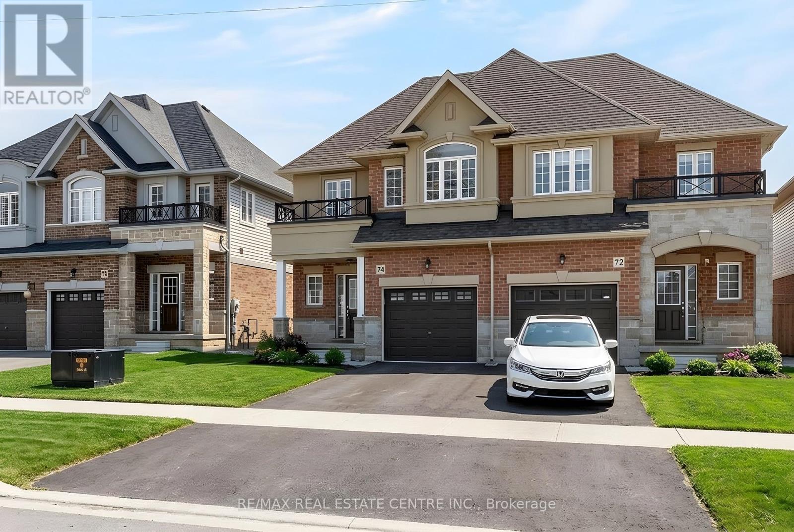 74 BOBOLINK ROAD, Hamilton, Ontario