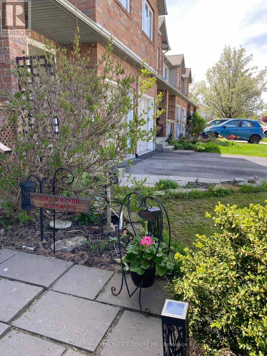 29 - 10 Cadham Boulevard, Hamilton, Ontario  L8W 3X6 - Photo 35 - X12779396