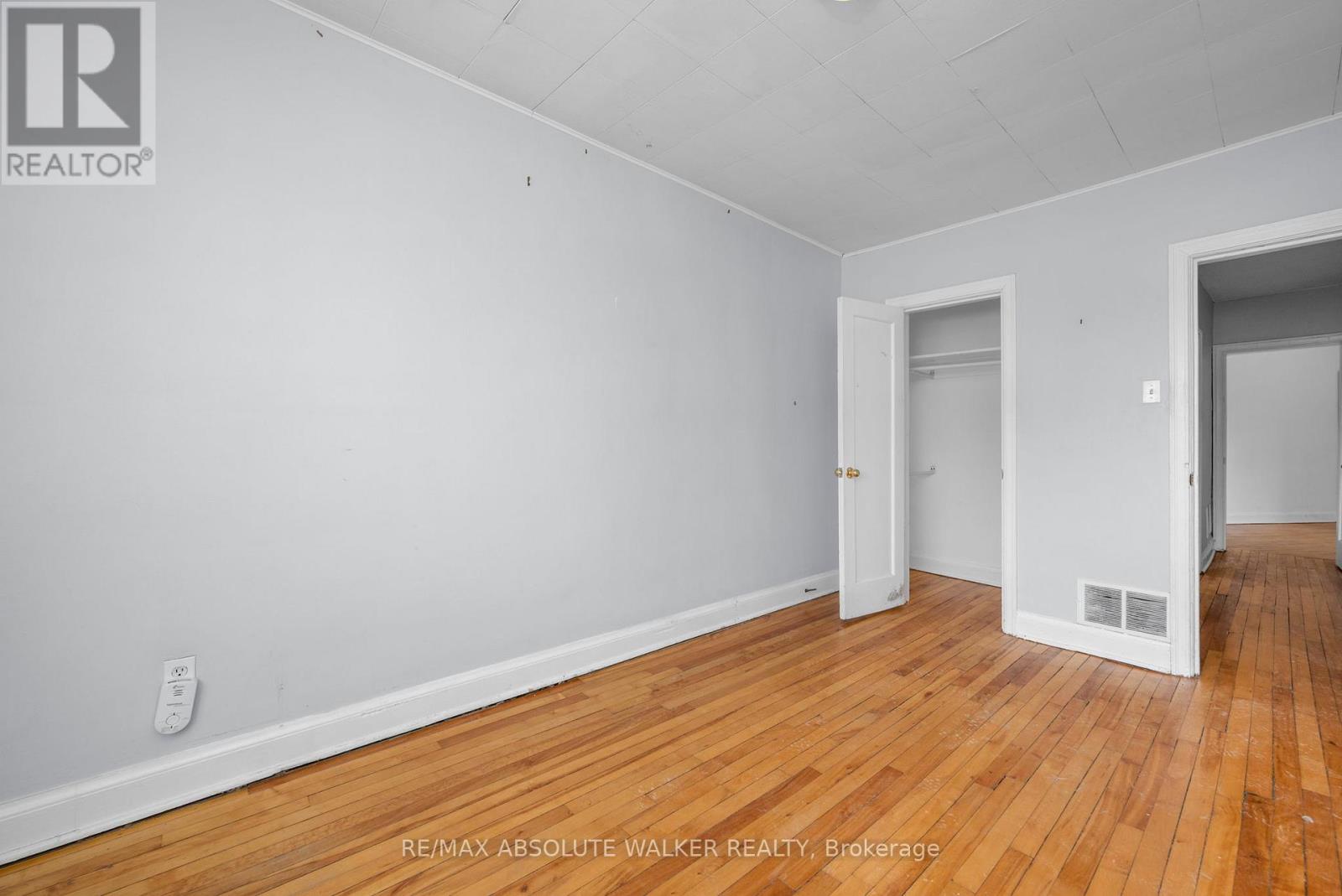 2 - 131 Dagmar Avenue, Ottawa, Ontario  K1L 5T3 - Photo 18 - X12793852