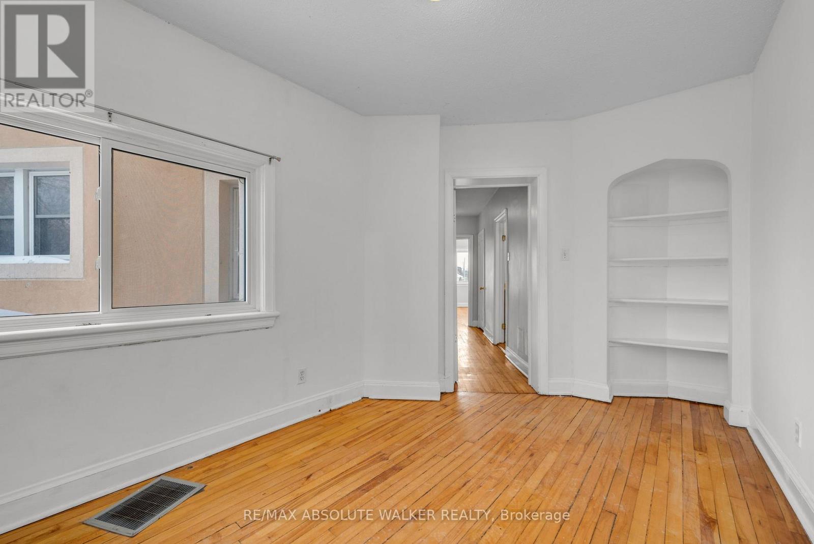 2 - 131 Dagmar Avenue, Ottawa, Ontario  K1L 5T3 - Photo 23 - X12793852