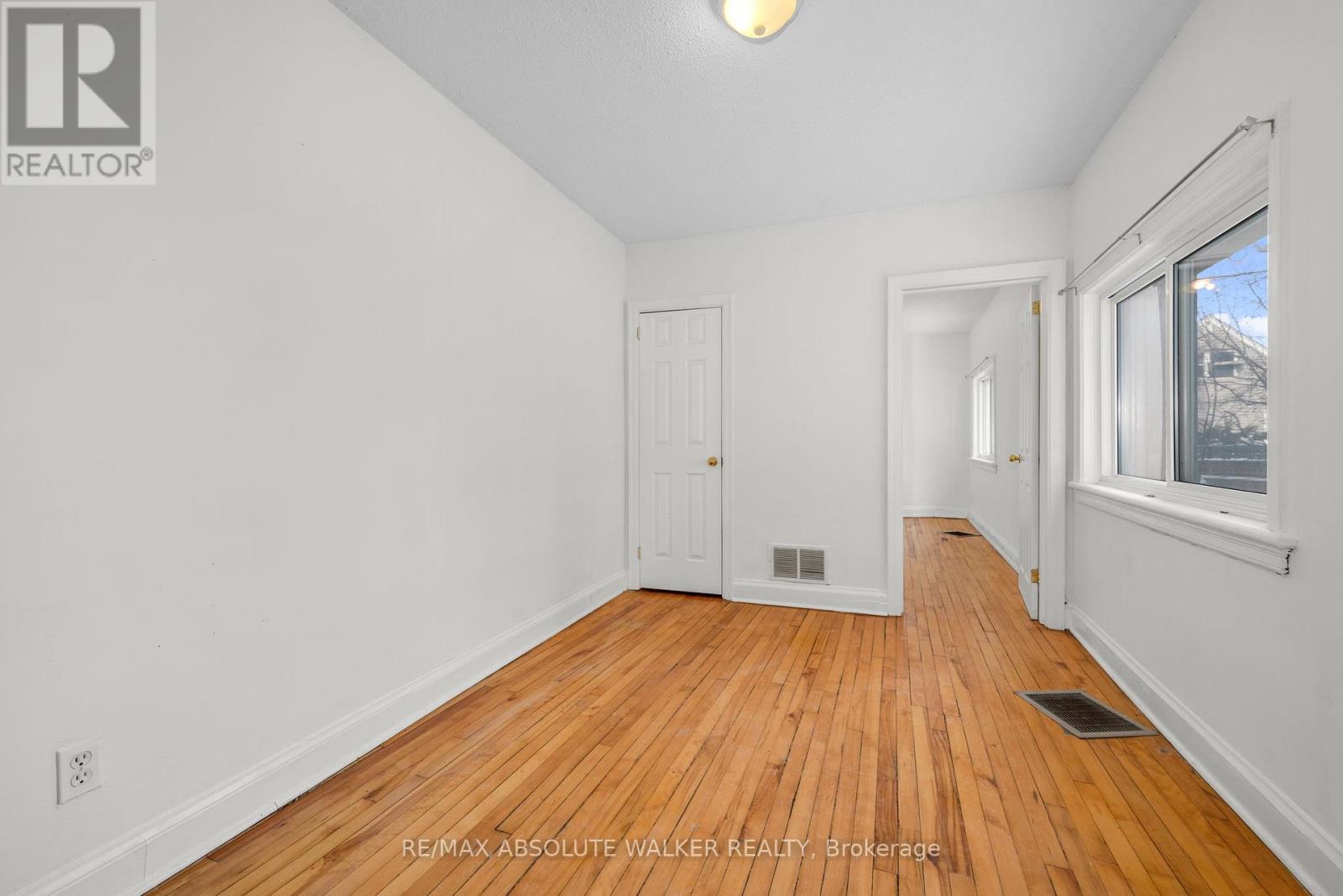 2 - 131 Dagmar Avenue, Ottawa, Ontario  K1L 5T3 - Photo 22 - X12793852