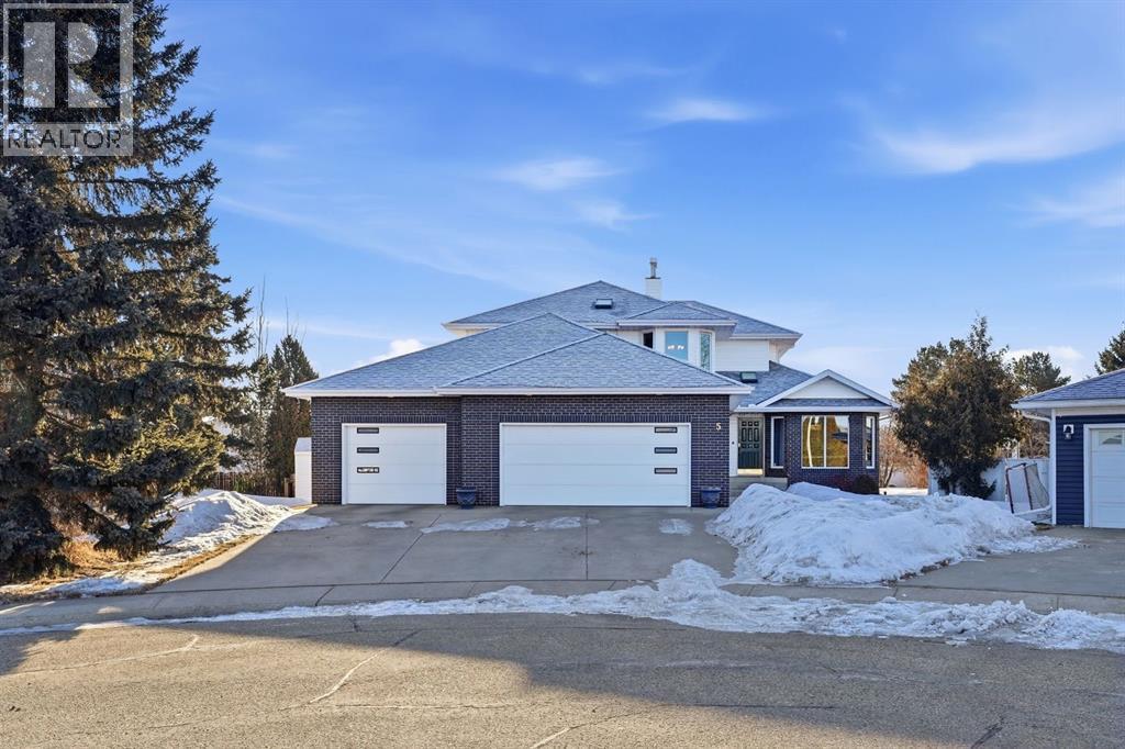 5, 62 Street Close, Stettler, Alberta  T0C 2L0 - Photo 1 - A2292989