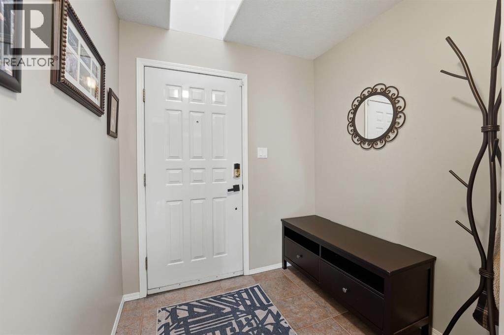 5, 62 Street Close, Stettler, Alberta  T0C 2L0 - Photo 3 - A2292989