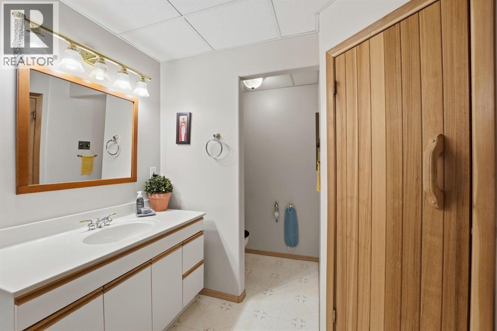 5, 62 Street Close, Stettler, Alberta  T0C 2L0 - Photo 38 - A2292989