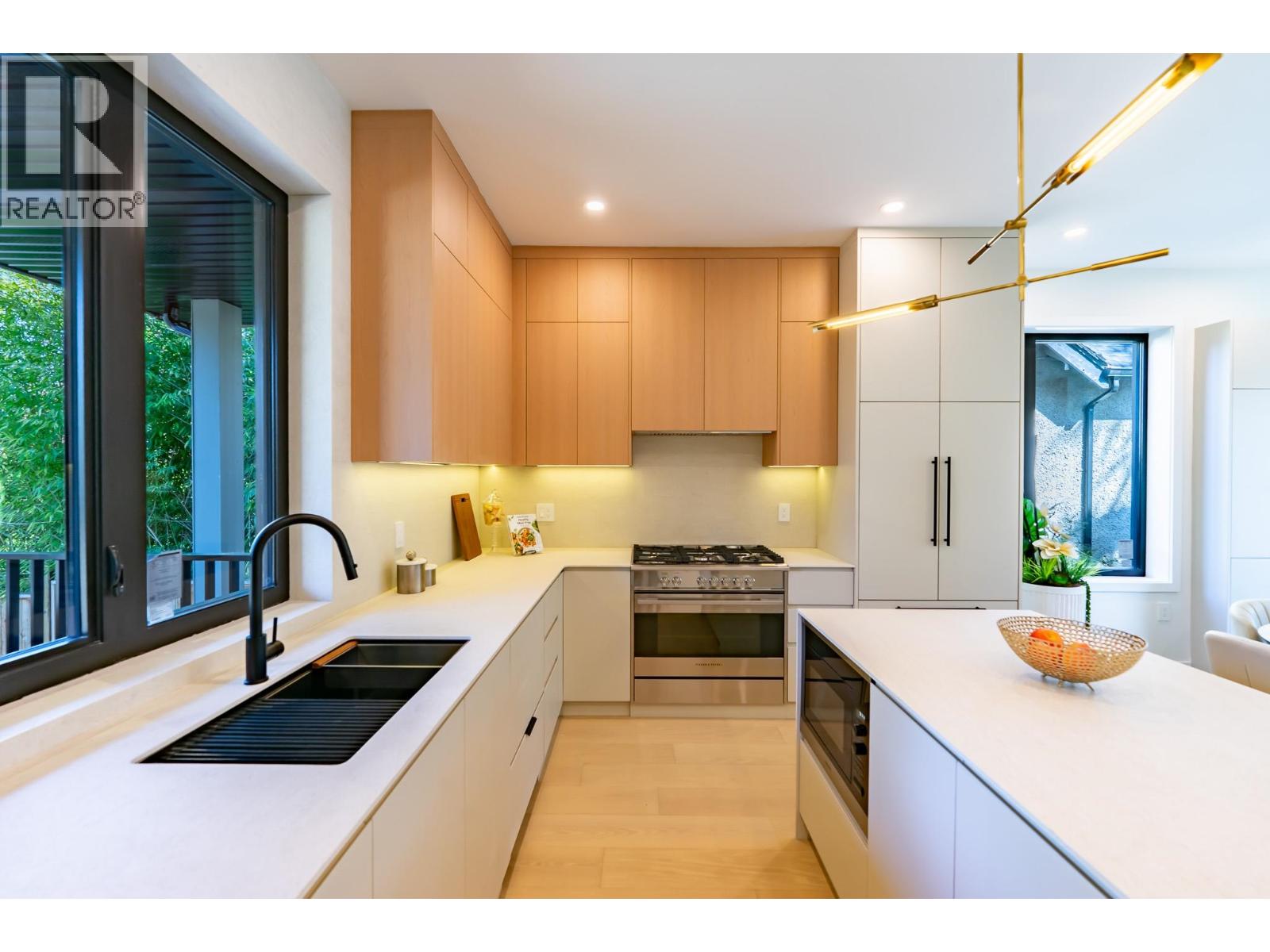 6577 Lime Street, Vancouver, British Columbia  V6P 5V7 - Photo 8 - R3109880