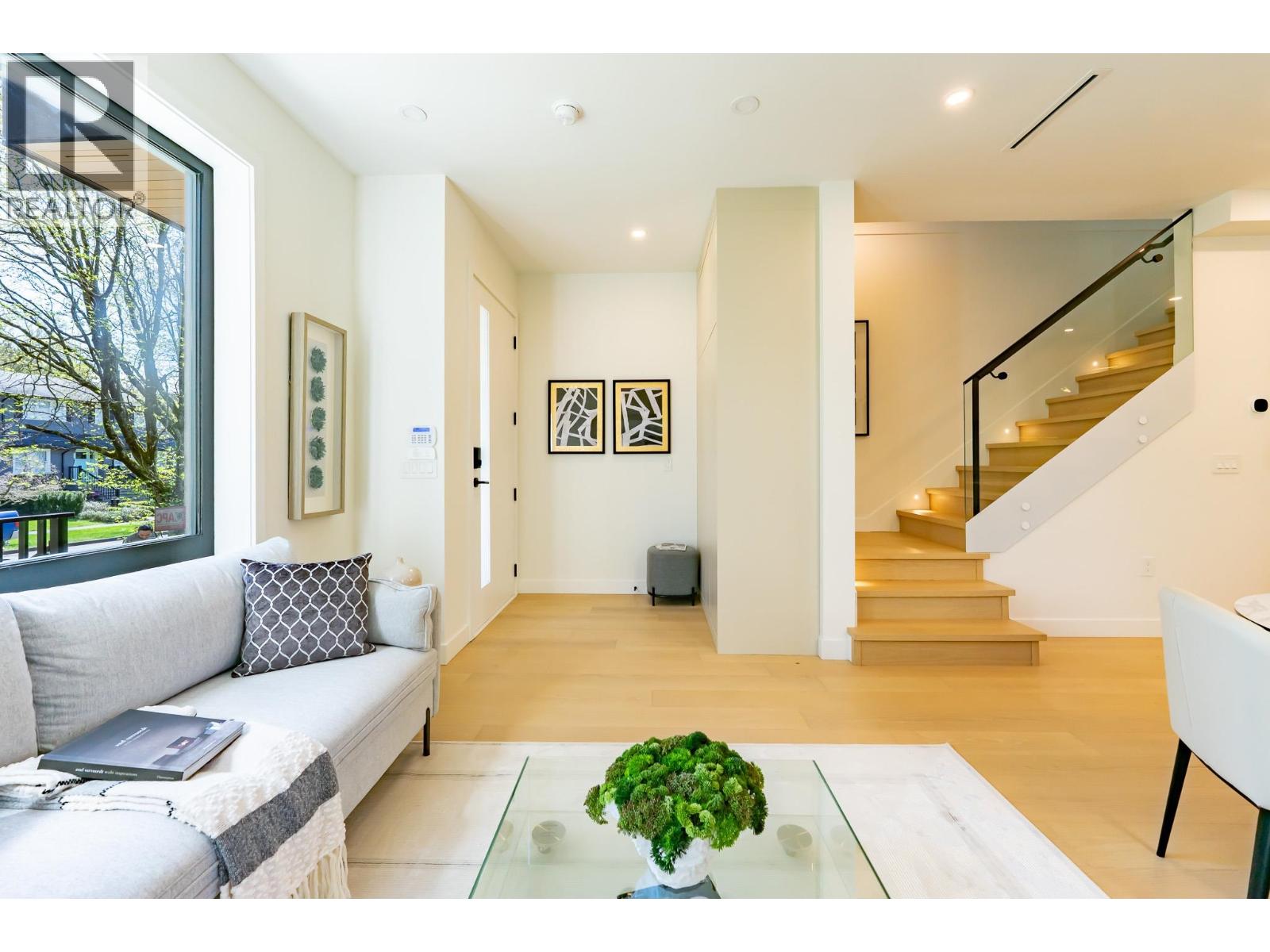 6577 Lime Street, Vancouver, British Columbia  V6P 5V7 - Photo 4 - R3109880