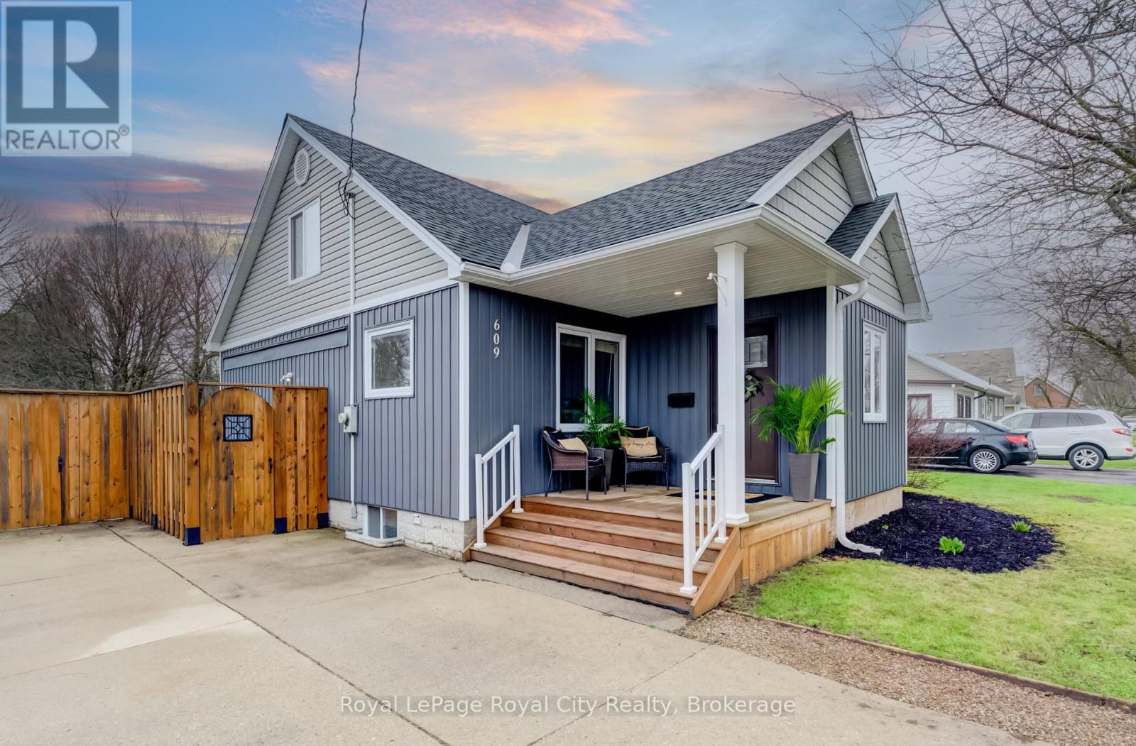 609 WOODSIDE STREET, Centre Wellington, Ontario