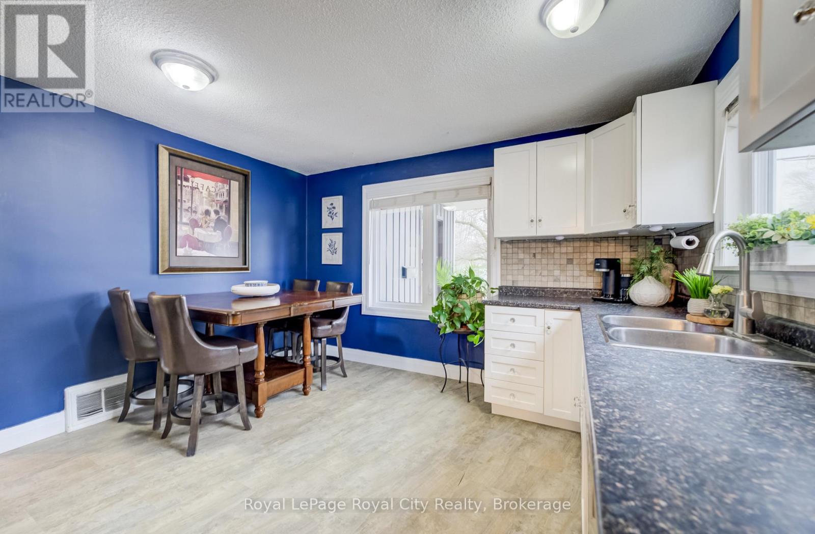 609 Woodside Street, Centre Wellington, Ontario  N1M 2M4 - Photo 12 - X13011736