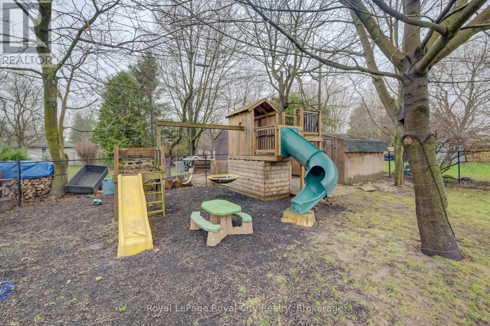 609 Woodside Street, Centre Wellington, Ontario  N1M 2M4 - Photo 38 - X13011736