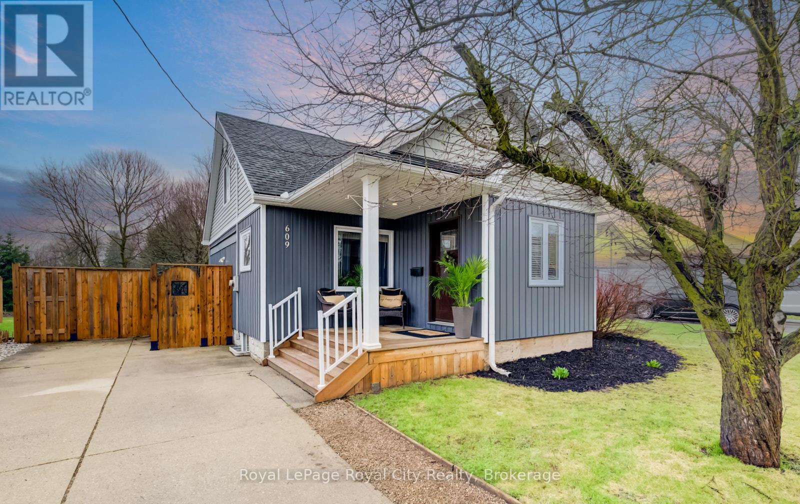 609 Woodside Street, Centre Wellington, Ontario  N1M 2M4 - Photo 44 - X13011736