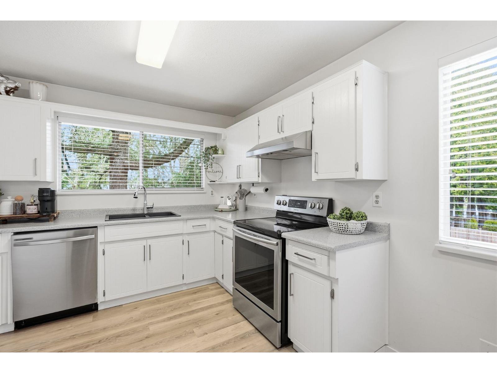 15848 20 Avenue, Surrey, British Columbia  V4A 2B2 - Photo 27 - R3112556