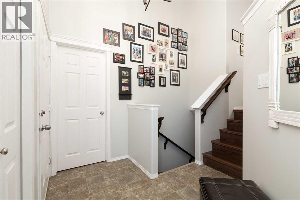 570 Edinburgh Road W, Lethbridge, Alberta  T1J 4Z7 - Photo 4 - A2299605