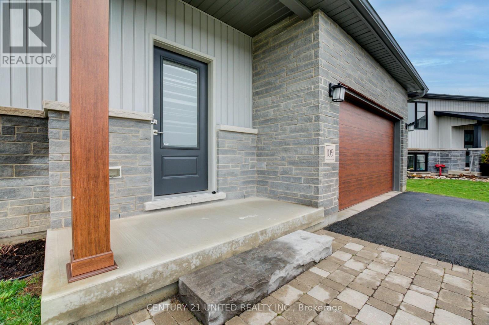 109 Meagan Lane, Quinte West, Ontario  K0K 2C0 - Photo 2 - X13011824