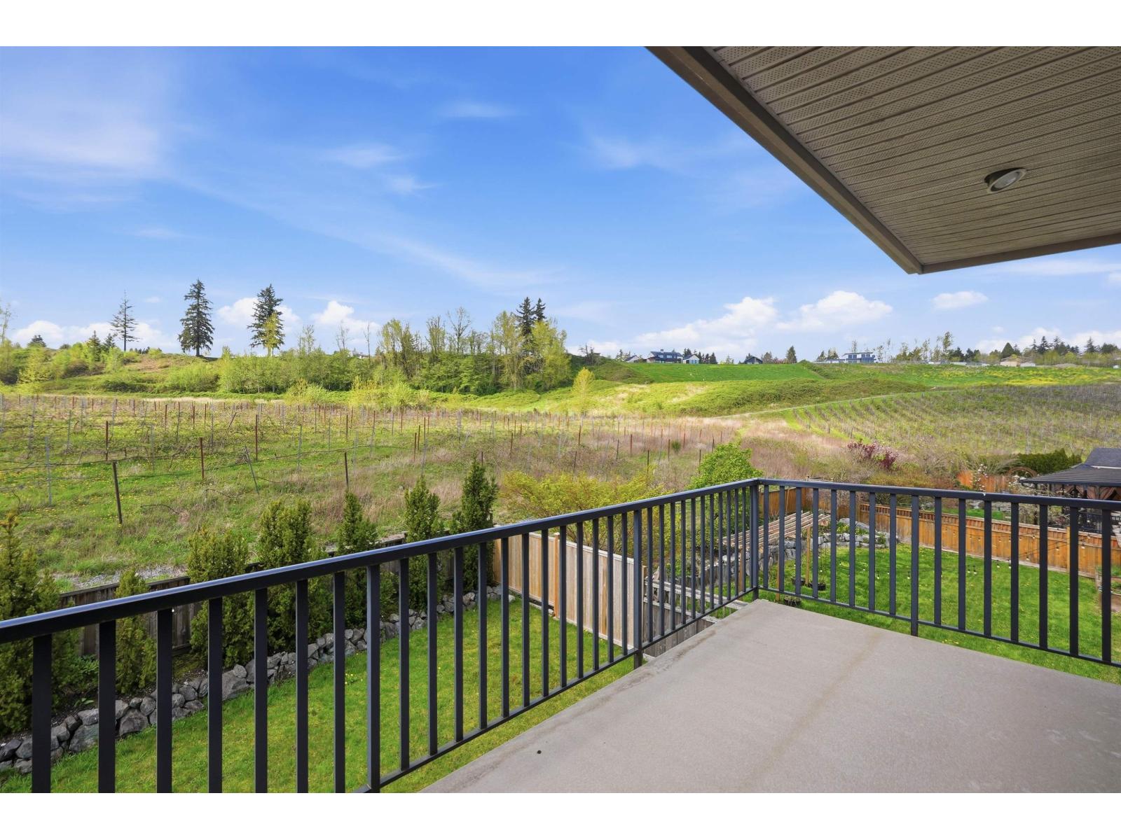 2203 Riesling Drive, Abbotsford, British Columbia  V4X 0A6 - Photo 31 - R3112048