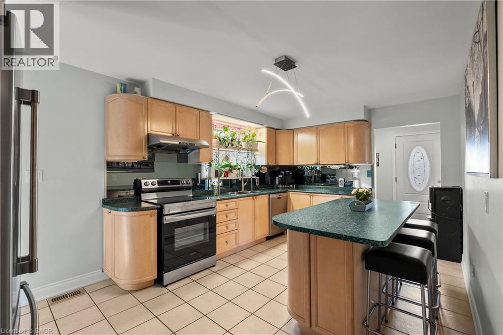 135 S Parkdale Avenue S, Hamilton, Ontario  L8K 6K4 - Photo 11 - 40821737