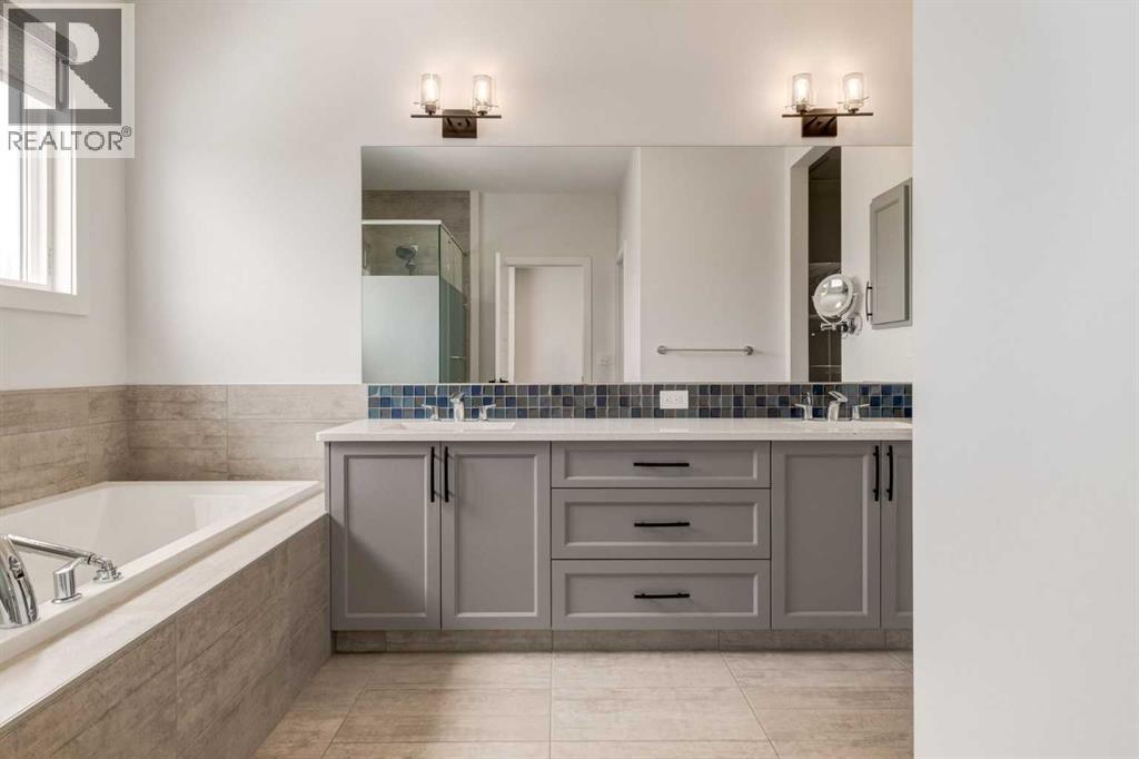 142 Cranbrook Park Se, Calgary, Alberta  T3M 3C2 - Photo 24 - A2298372