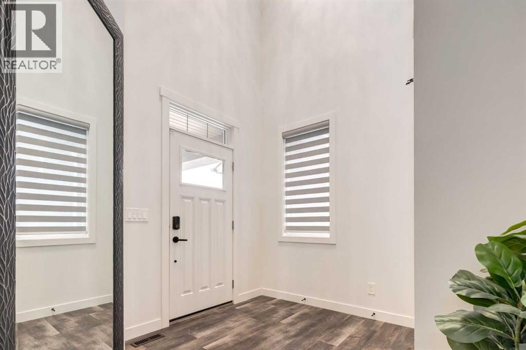 142 Cranbrook Park Se, Calgary, Alberta  T3M 3C2 - Photo 2 - A2298372