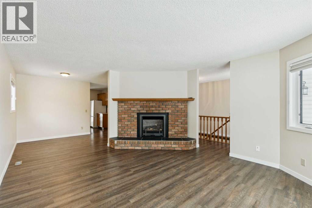 43 Macewan Park Heights Nw, Calgary, Alberta  T3K 3W6 - Photo 5 - A2302261