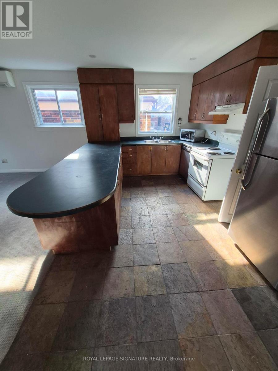 Apt 2 - 344 Roselawn Avenue, Toronto, Ontario  M4R 1G1 - Photo 3 - C13011908