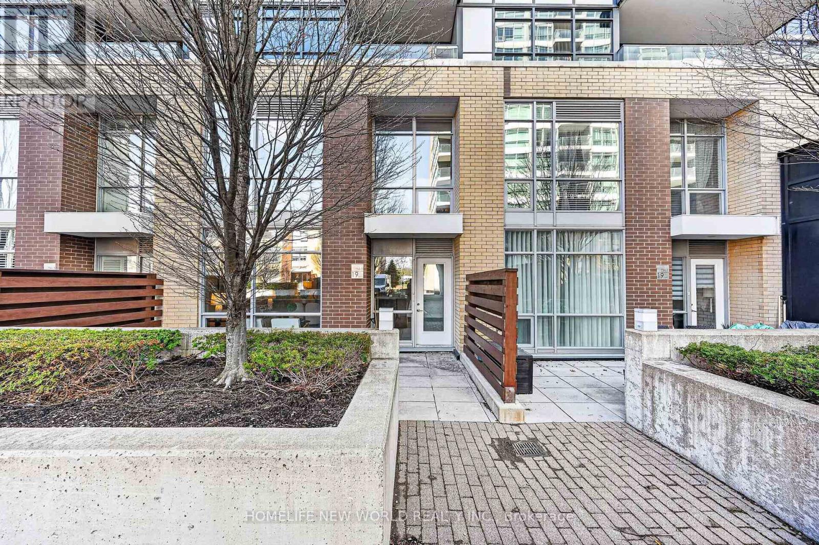 Th2 - 19 Singer Court, Toronto, Ontario  M2K 0B2 - Photo 2 - C13011972