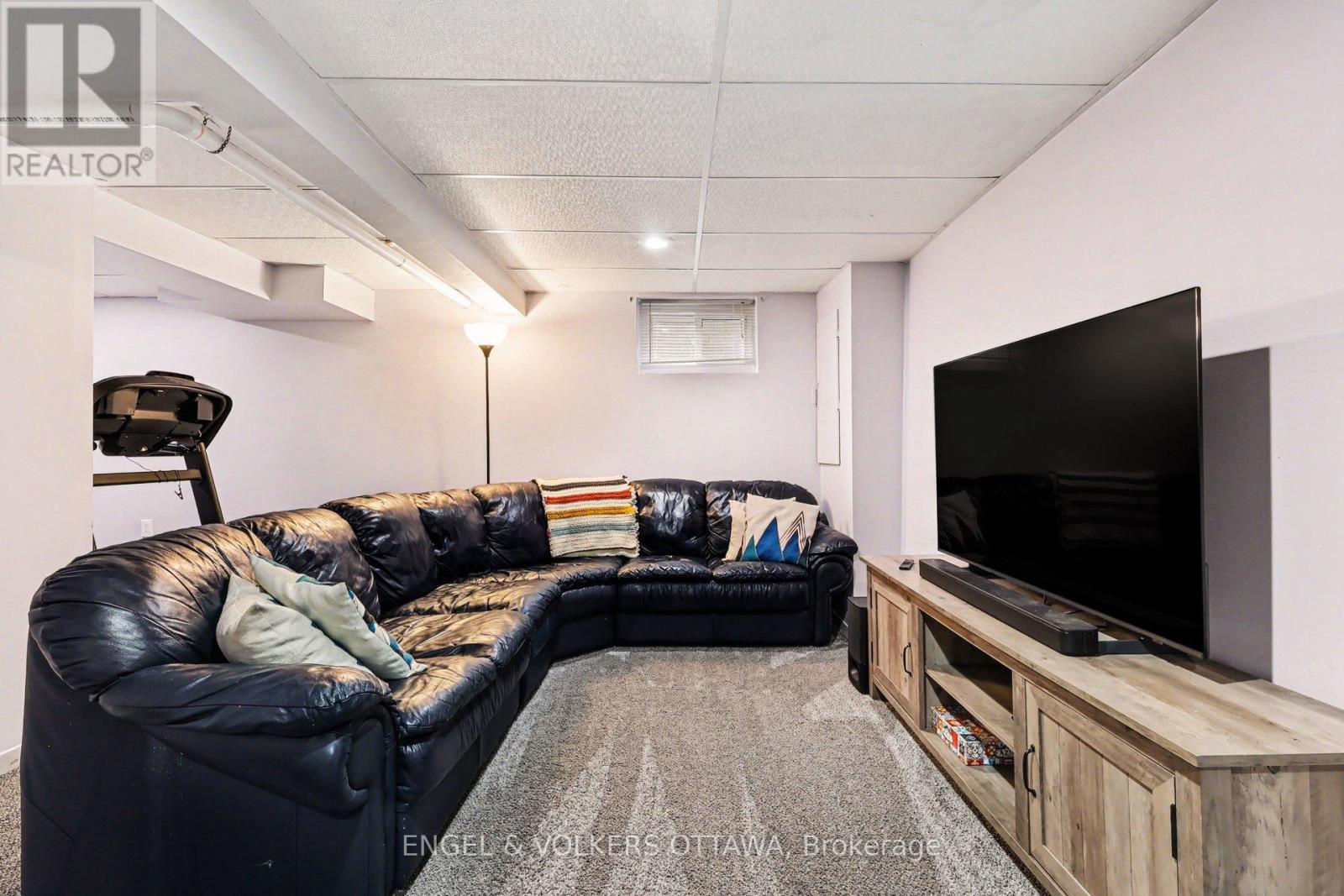 2148 Orient Park Drive, Ottawa, Ontario  K1B 4V9 - Photo 22 - X13011688