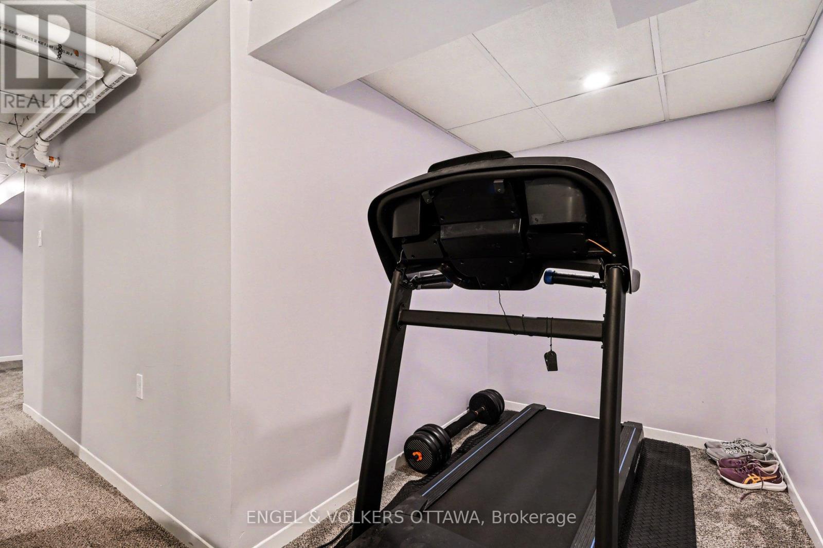 2148 Orient Park Drive, Ottawa, Ontario  K1B 4V9 - Photo 23 - X13011688