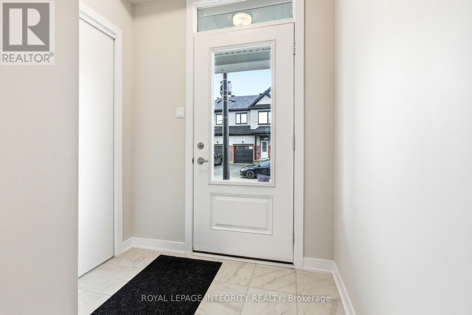 418 Les Emmerson Drive, Ottawa, Ontario  K2J 4J4 - Photo 4 - X13011704