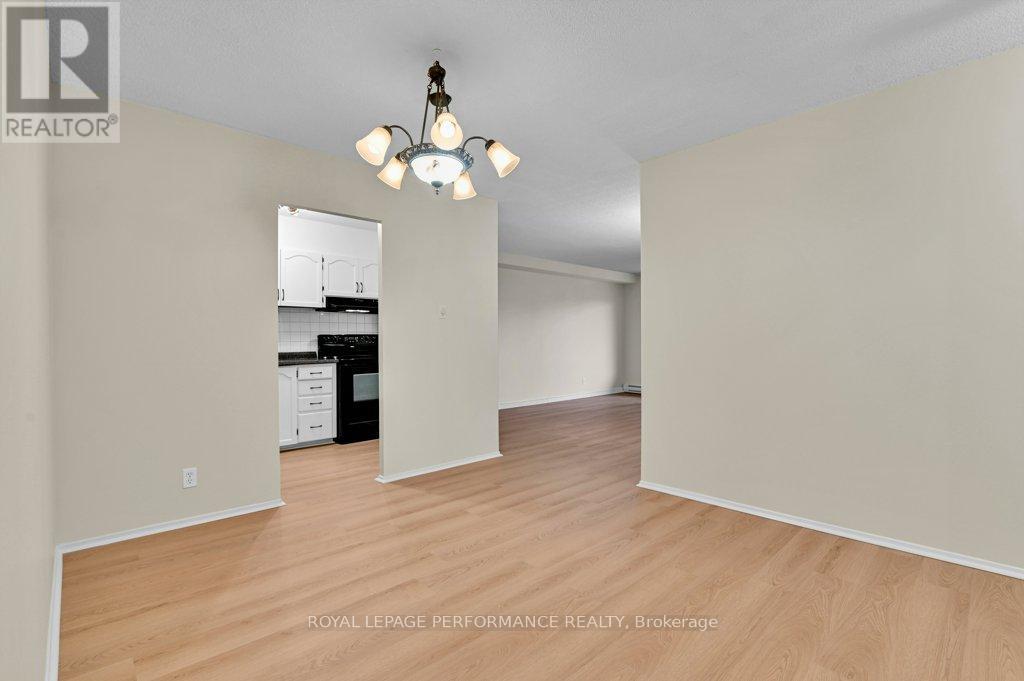 205 - 158 Mcarthur Avenue, Ottawa, Ontario  K1L 8E7 - Photo 13 - X13011766