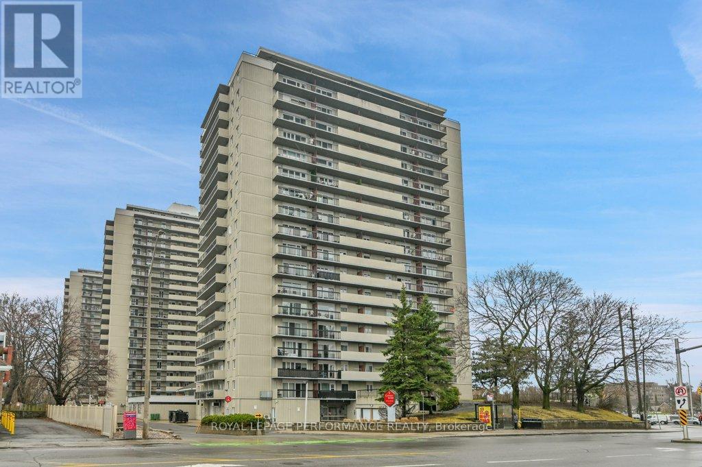 205 - 158 Mcarthur Avenue, Ottawa, Ontario  K1L 8E7 - Photo 2 - X13011766