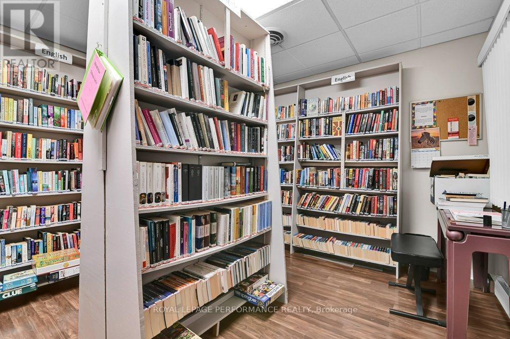 205 - 158 Mcarthur Avenue, Ottawa, Ontario  K1L 8E7 - Photo 37 - X13011766