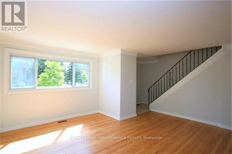 1779 Kerr Avenue, Ottawa, Ontario  K2A 1H9 - Photo 3 - X13011838