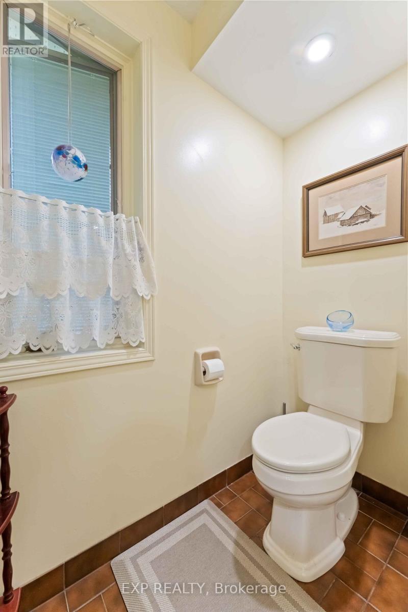 16 Evelyn Street, Ottawa, Ontario  K2S 1M9 - Photo 16 - X13011862