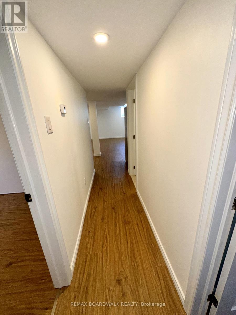 B - 300 Dalehurst Drive, Ottawa, Ontario  K2G 4E4 - Photo 14 - X13011934