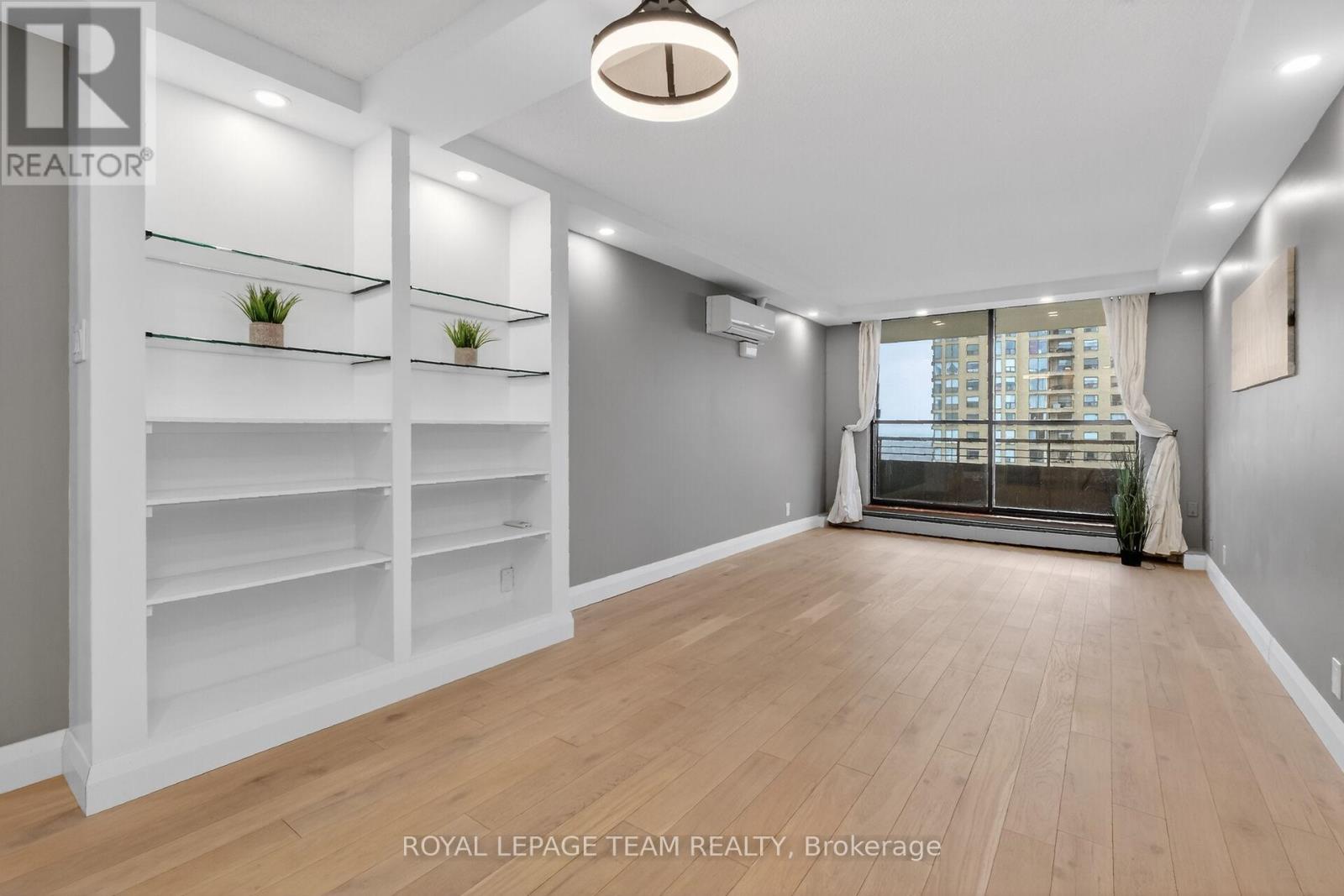 2012 - 515 St Laurent Boulevard, Ottawa, Ontario  K1L 3X5 - Photo 17 - X13011976