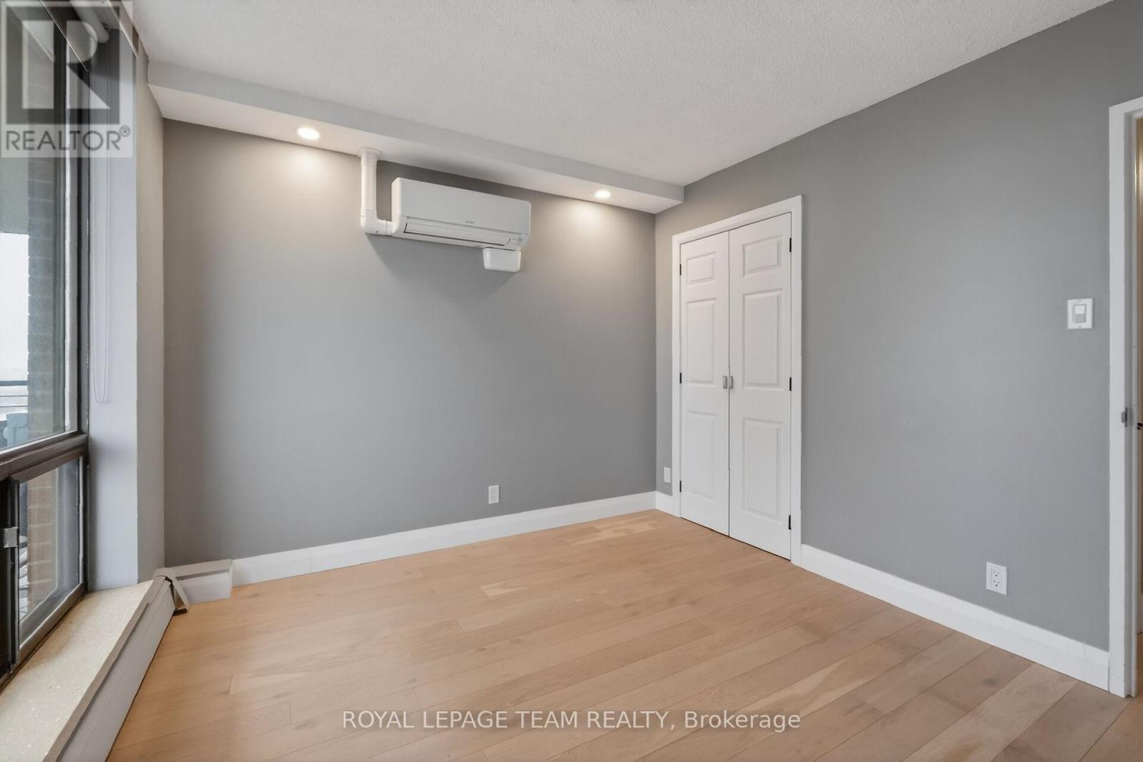 2012 - 515 St Laurent Boulevard, Ottawa, Ontario  K1L 3X5 - Photo 23 - X13011976