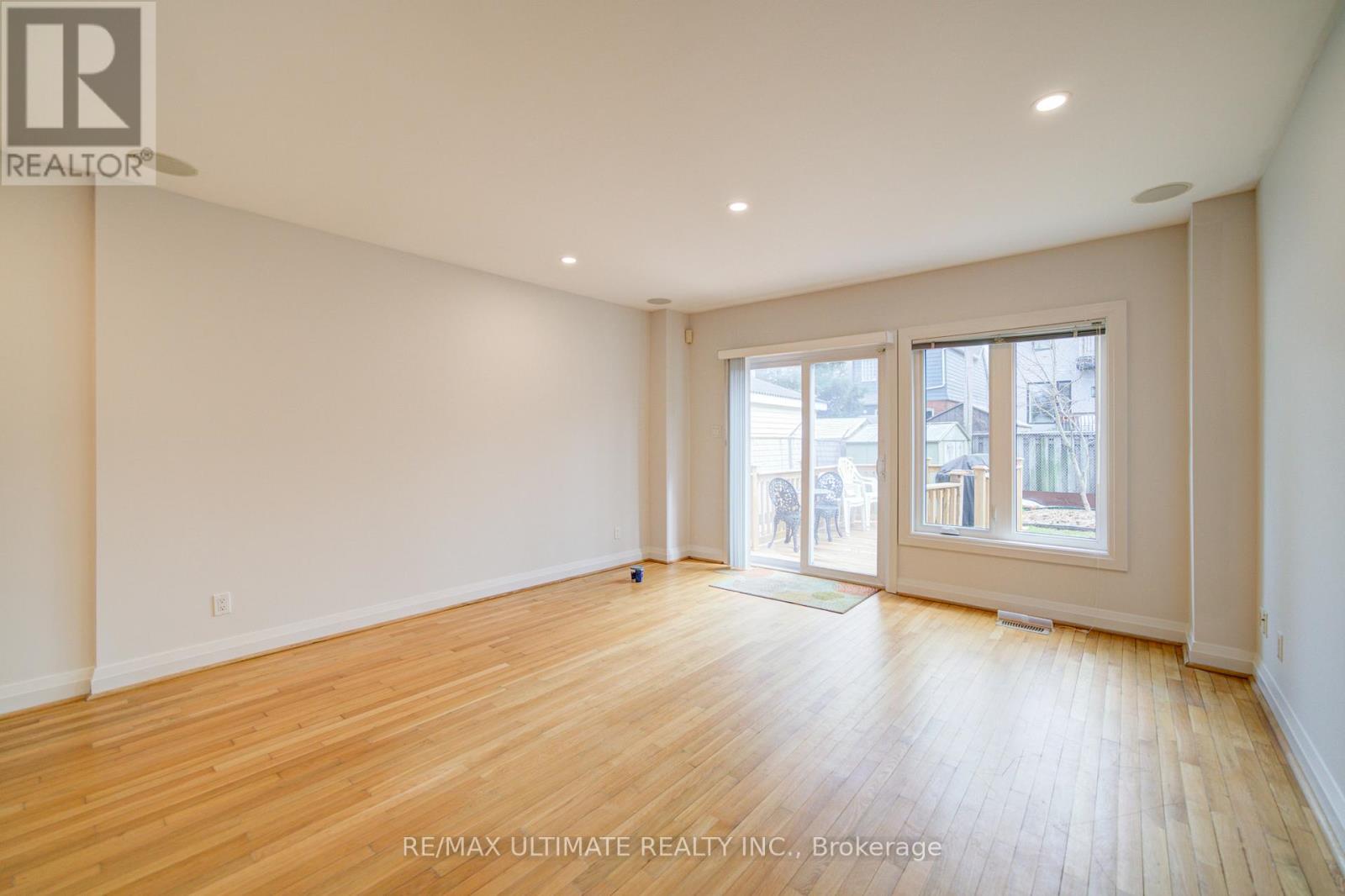 51 Epsom Avenue E, Toronto, Ontario  M4C 2A8 - Photo 14 - E13011702