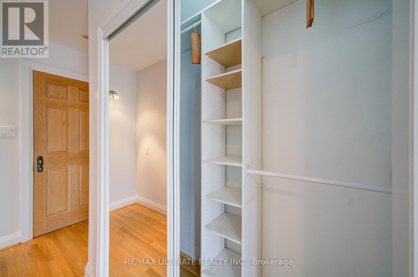 51 Epsom Avenue E, Toronto, Ontario  M4C 2A8 - Photo 26 - E13011702