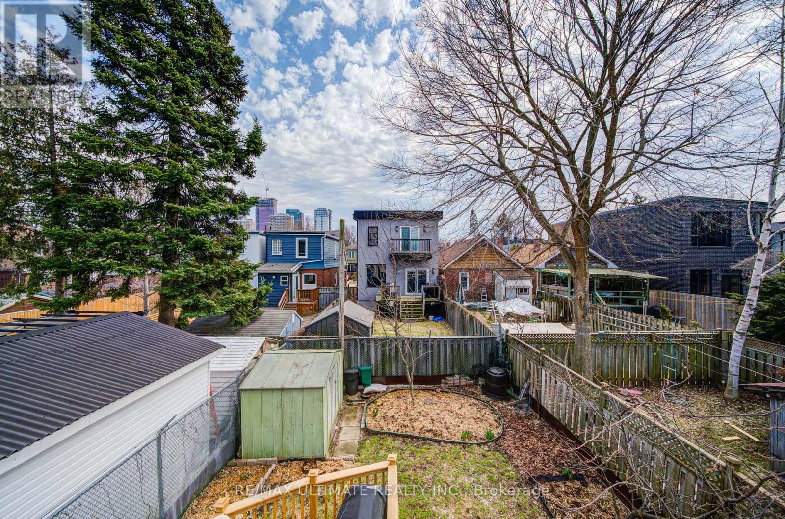 51 Epsom Avenue E, Toronto, Ontario  M4C 2A8 - Photo 28 - E13011702