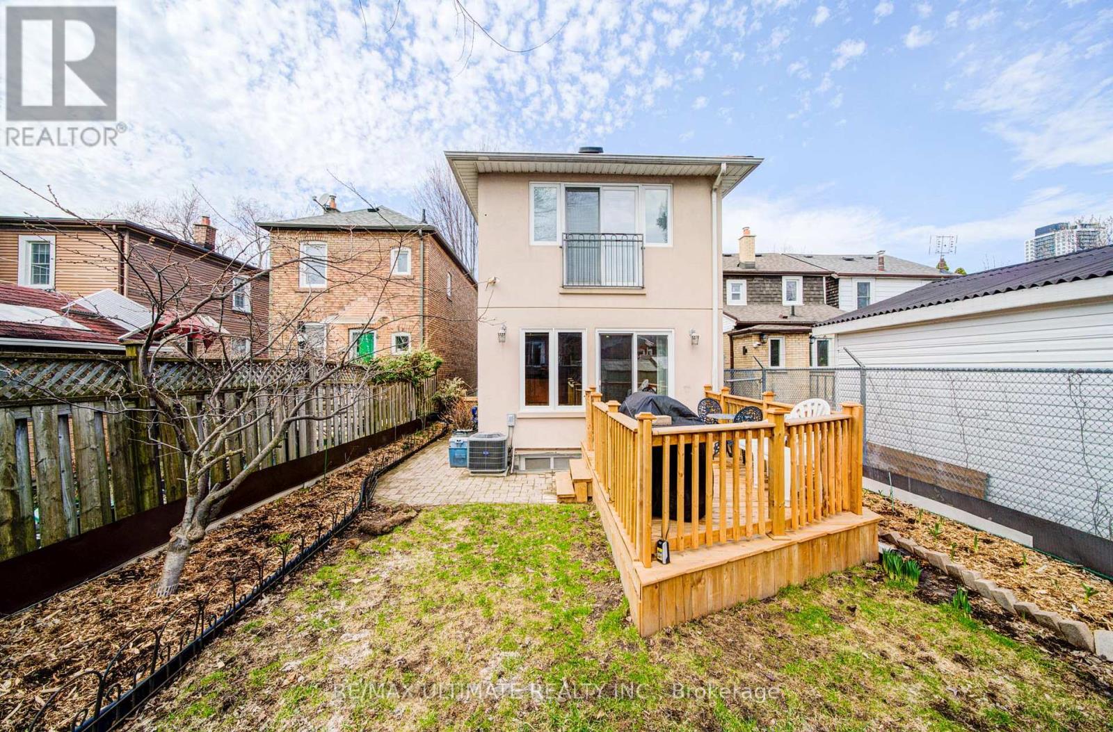 51 Epsom Avenue E, Toronto, Ontario  M4C 2A8 - Photo 30 - E13011702