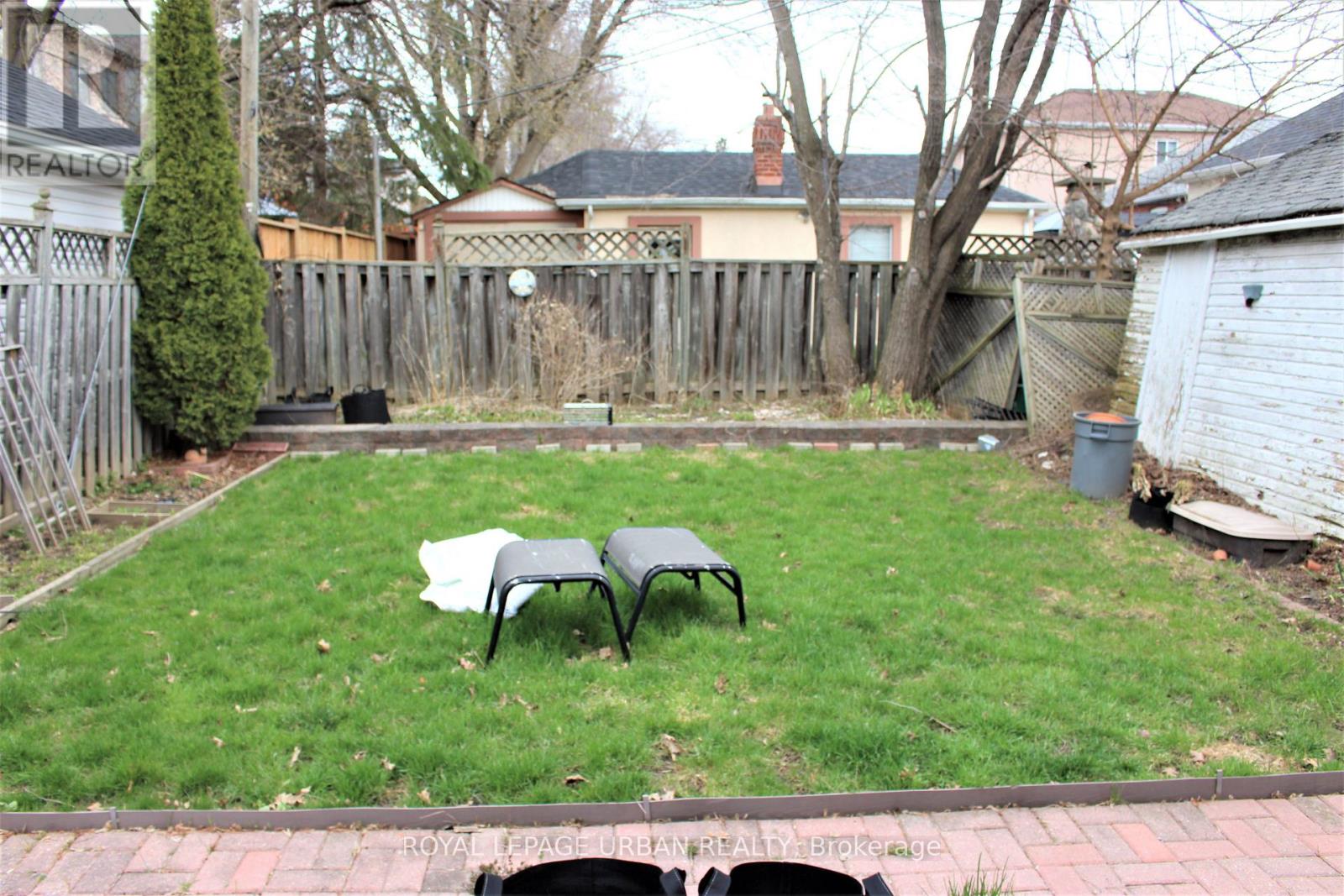 71 Squires Avenue, Toronto, Ontario  M4B 2R7 - Photo 11 - E13011798