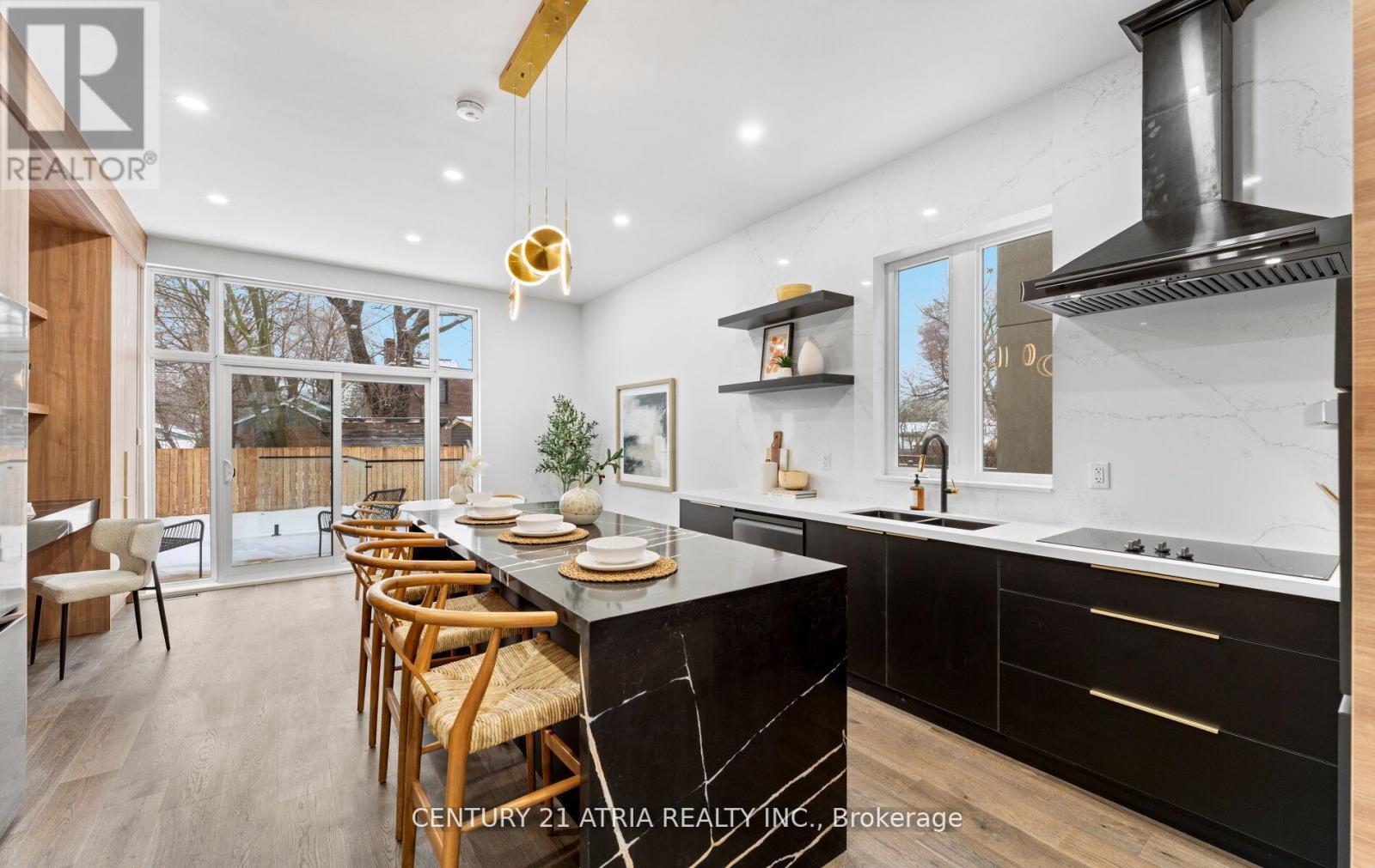 65 Crewe Avenue, Toronto, Ontario  M4C 2J2 - Photo 9 - E13011828