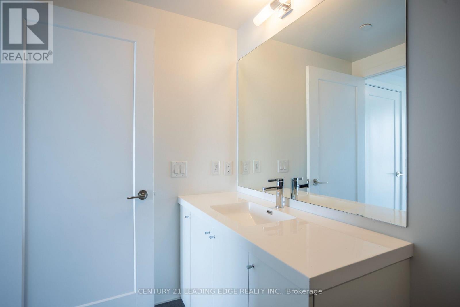 2610 - 2545 Simcoe Street N, Oshawa, Ontario  L1L 0W3 - Photo 23 - E13011912