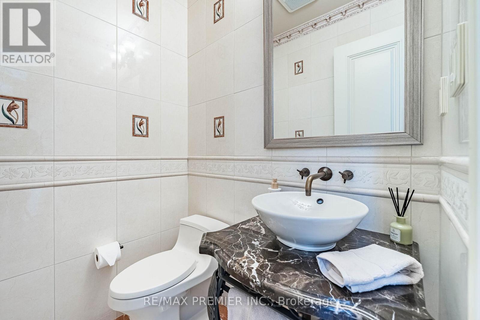 111 Arista Gate, Vaughan, Ontario  L4L 9H7 - Photo 19 - N13011920