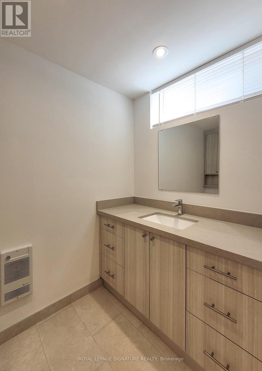 Lower - 18 Coxwell Avenue, Toronto, Ontario  M4L 3A7 - Photo 13 - E12898484