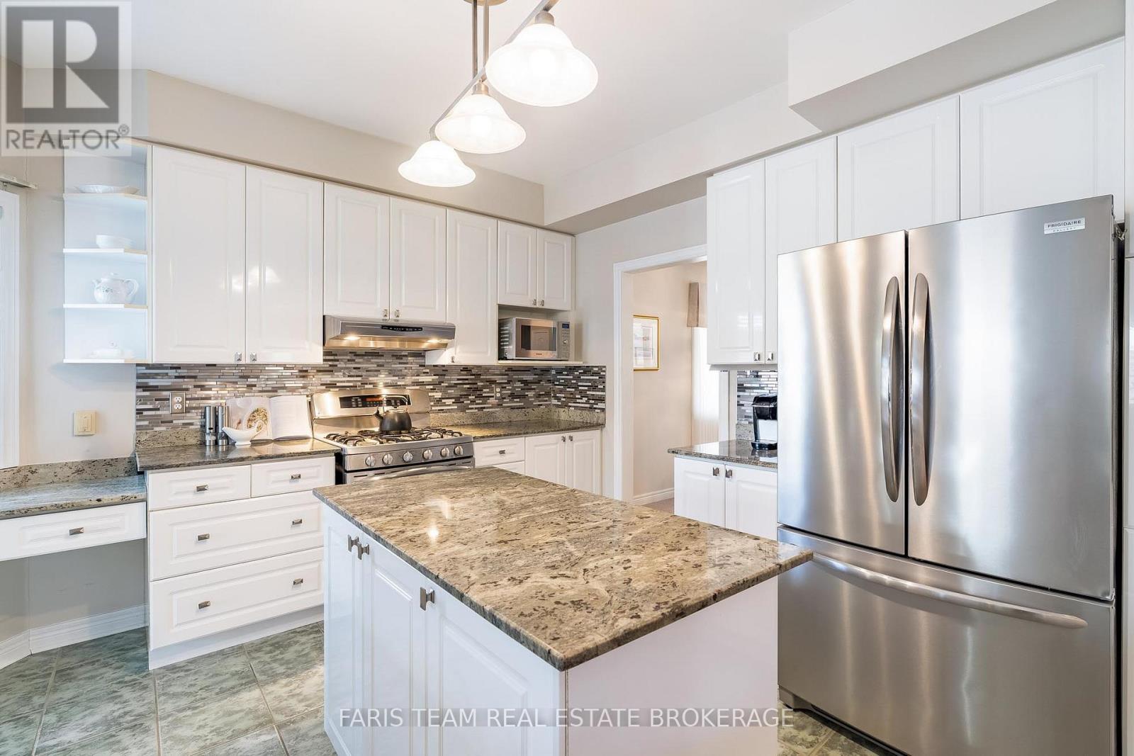 97 Rouge Bank Drive, Markham, Ontario  L3S 4B7 - Photo 10 - N12975882