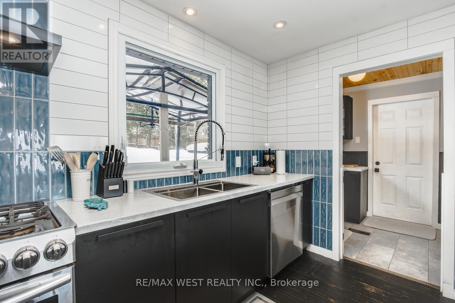 169 Bayview Avenue E, Tay, Ontario  L0K 1R0 - Photo 19 - S13011724