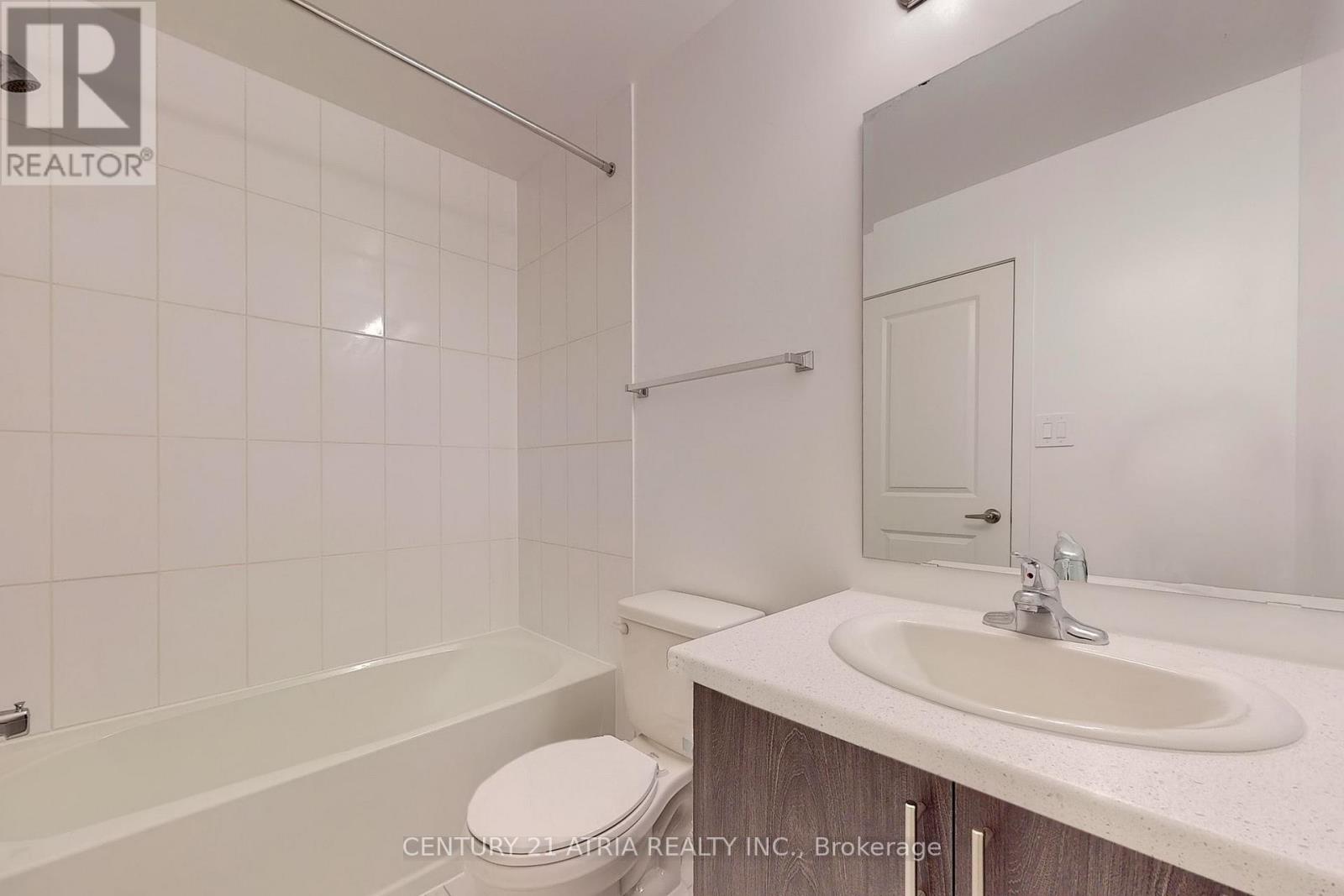 42 Westwood Avenue, Barrie, Ontario  L9J 0M6 - Photo 13 - S13011758